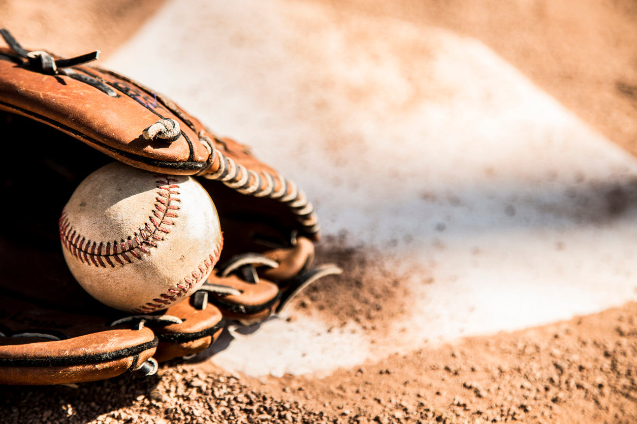 How Much Does a Baseball Weigh? Official Size by Level