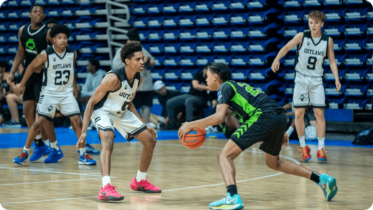 Baloncesto en interior 